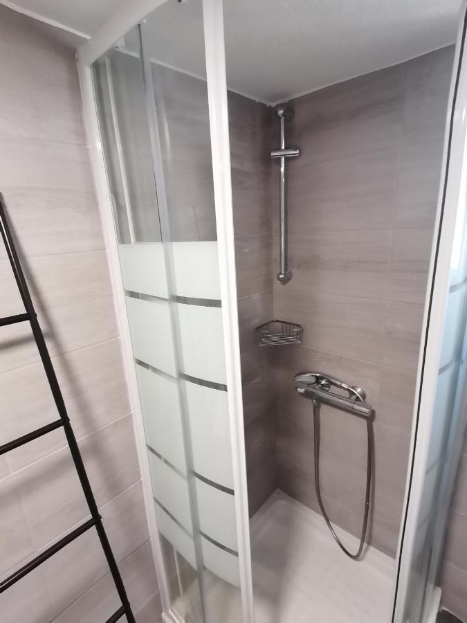 Penthouse Spacious W Super Wifi & Terrace, 2 Min From Metro Atenas Exterior foto